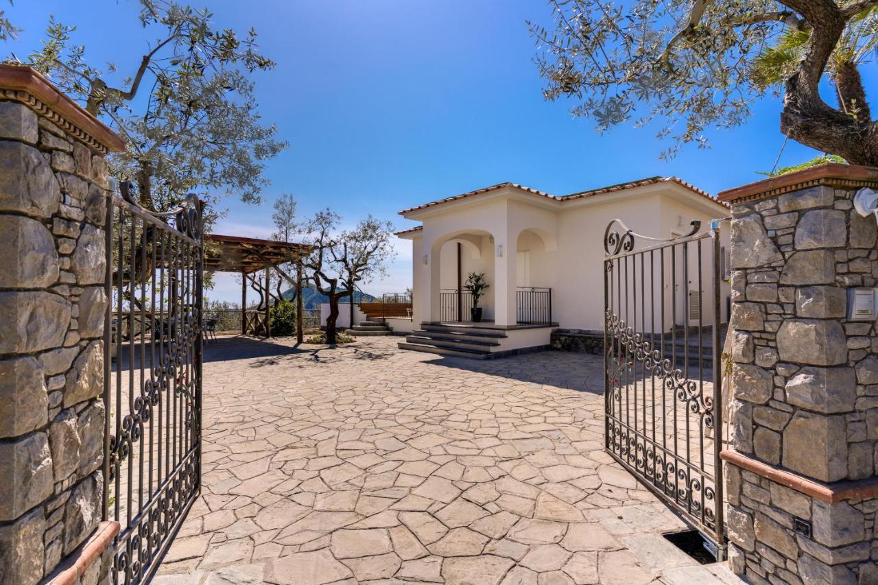 Villa Rusinella Minimalist Retreat With Sea Views Massa Lubrense Εξωτερικό φωτογραφία